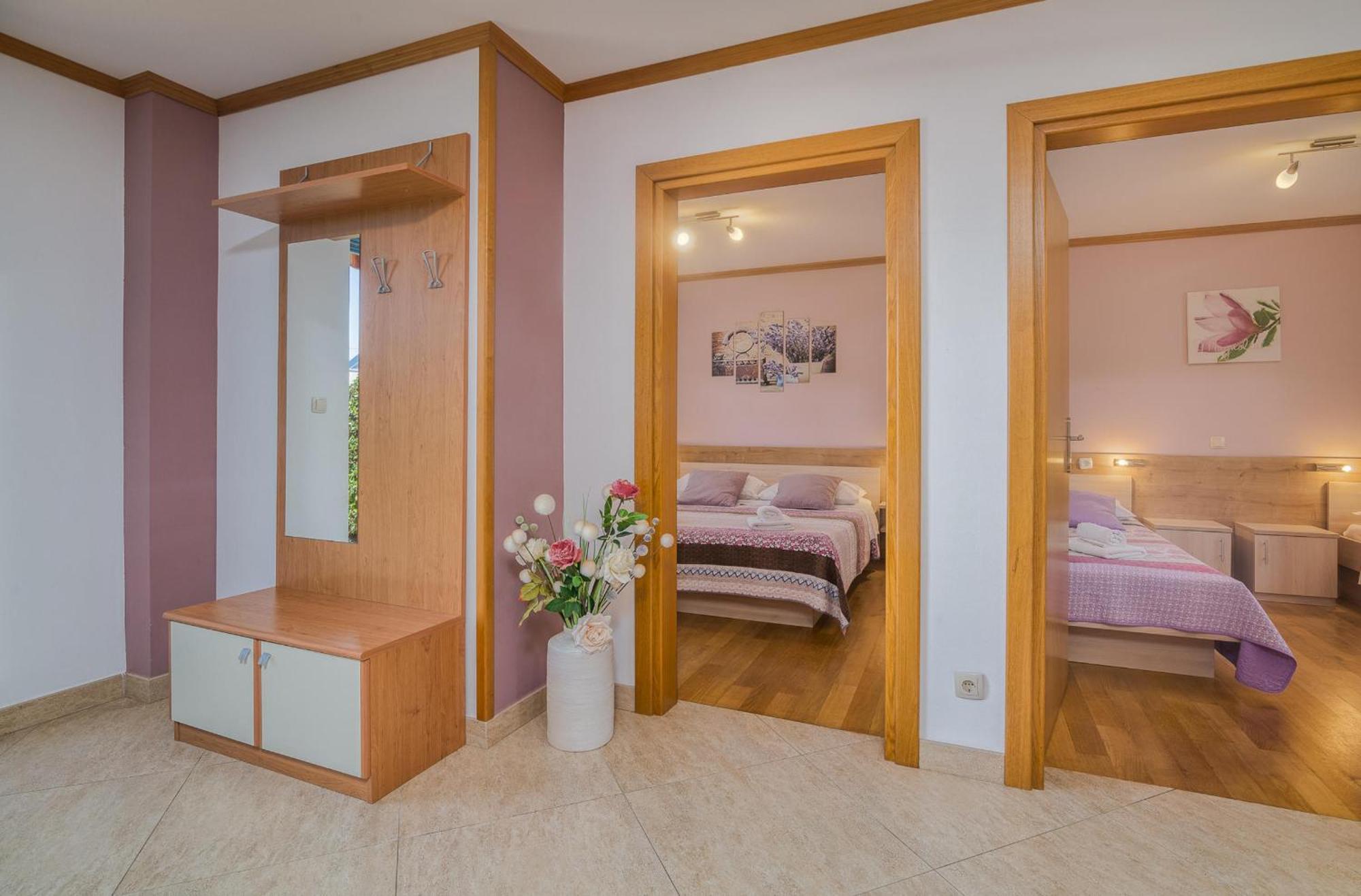 Apartments Prendivoj Malinska Bagian luar foto