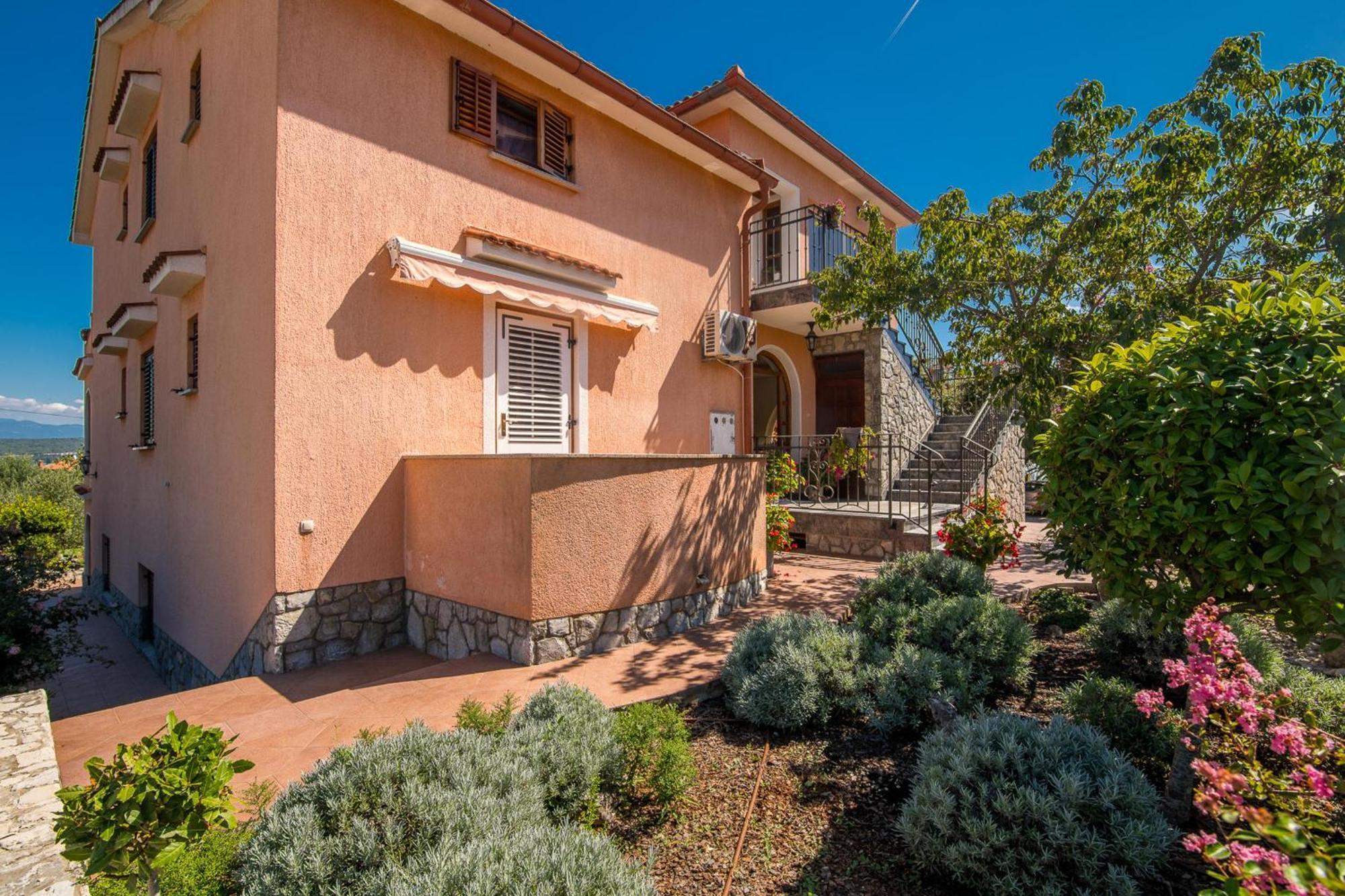 Apartments Prendivoj Malinska Bagian luar foto